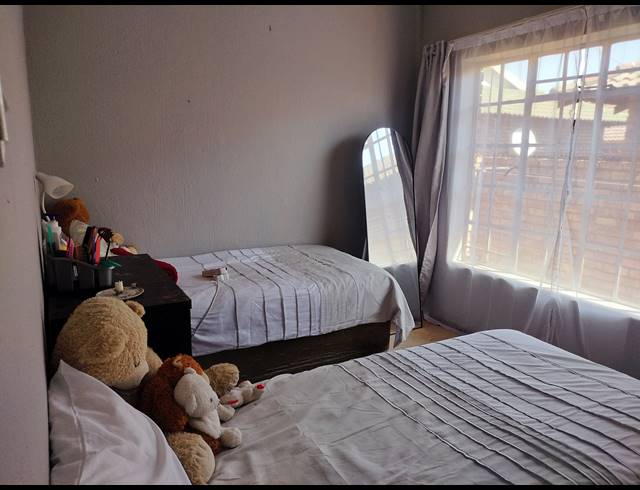 2 BEDROOM FREEHOLD FOR SALE IN WITBANK EXT 10